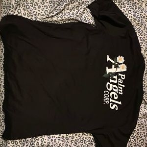 This is a palm angles shirt very comfortable size XL